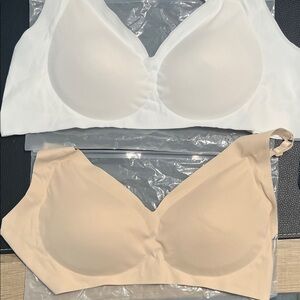 Elegant White and Cream Bralette Set
Brand New